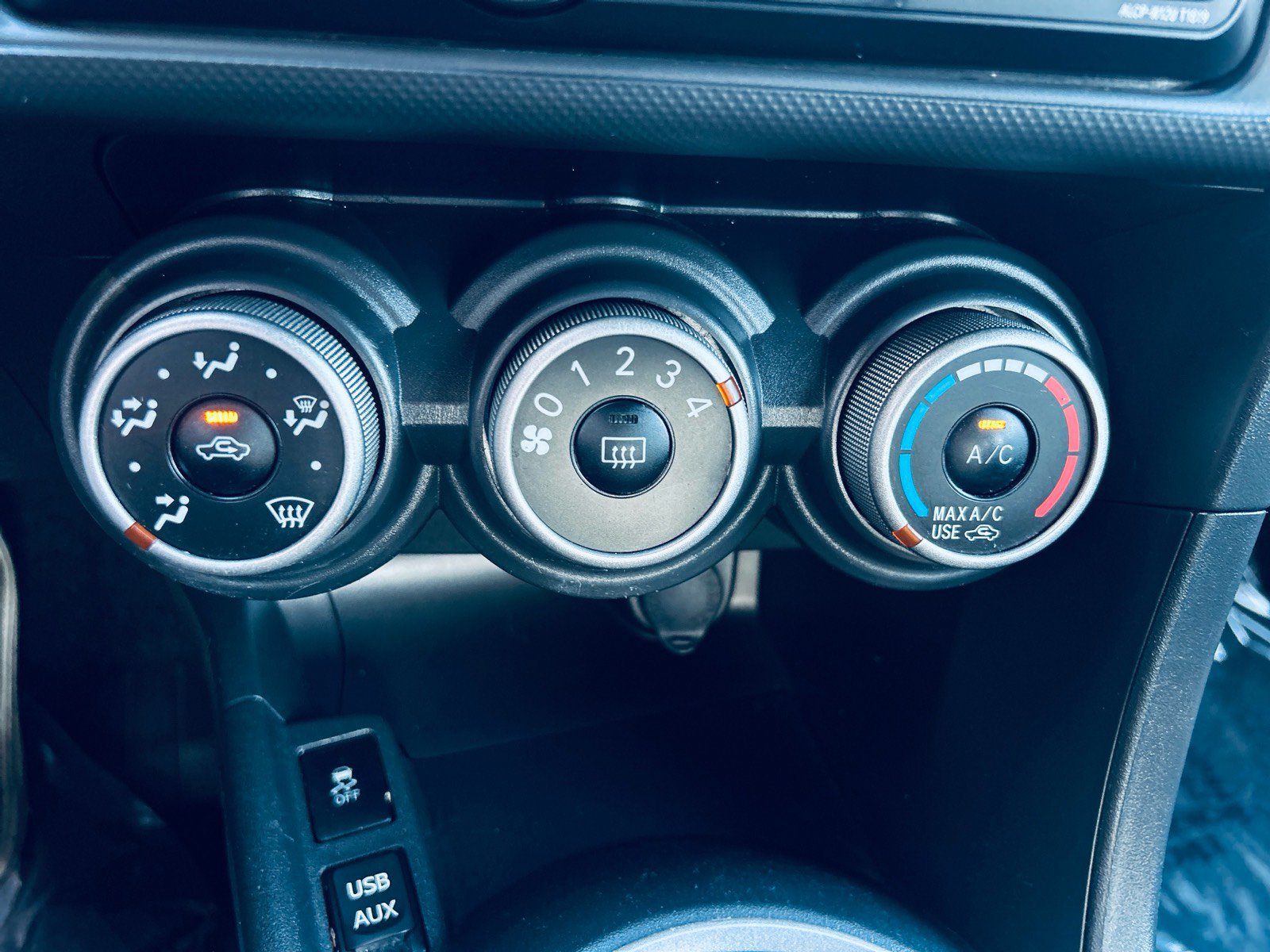 Used 2012 Scion tC FWD image 20