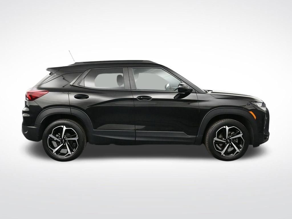 Used 2023 Chevrolet TrailBlazer RS w/ Sun and Liftgate Package AWD/4WD image 6