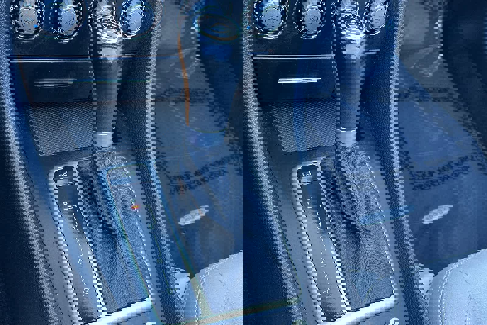 Used 2010 Mercedes-Benz SLK 300 image 16