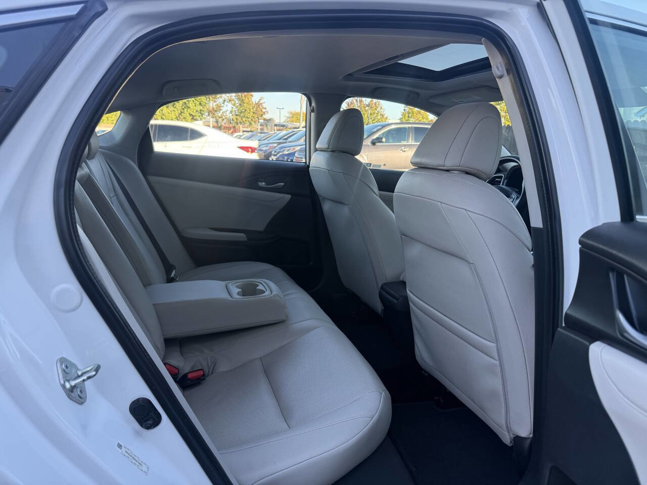 Used 2019 Honda Insight Touring image 18