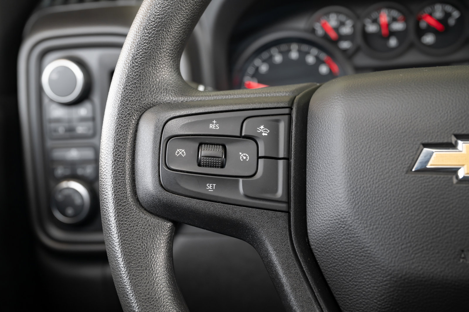 Used 2024 Chevrolet Silverado 1500 Custom w/ Turbomax Blackout Package image 26