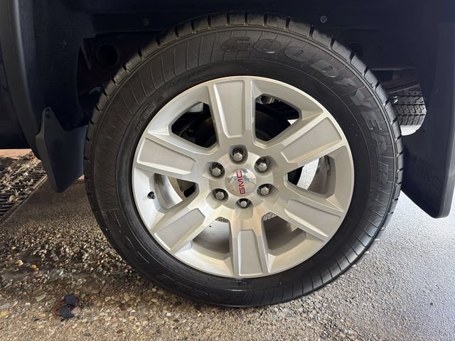 Certified 2015 GMC Sierra 1500 SLE w/ SLE Value Package AWD/4WD image 10