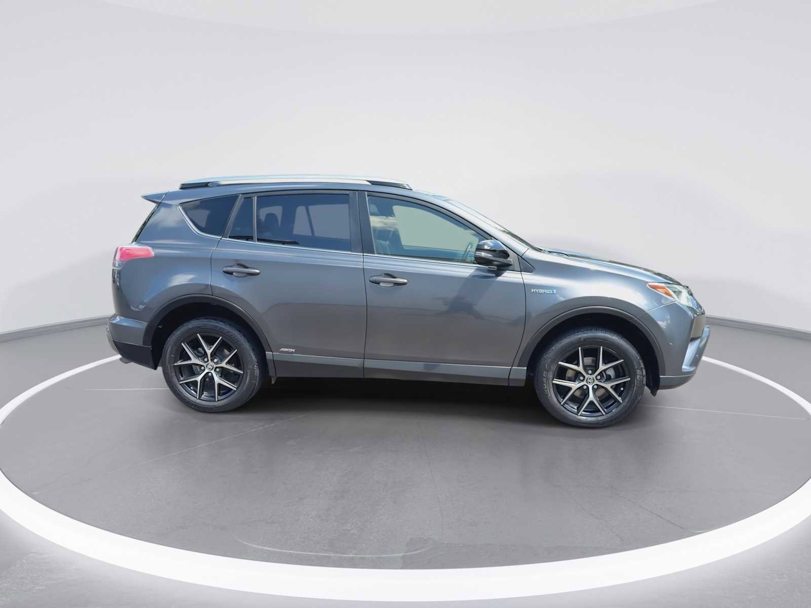 Certified 2017 Toyota RAV4 SE w/ Advanced Technology Package AWD/4WD image 9