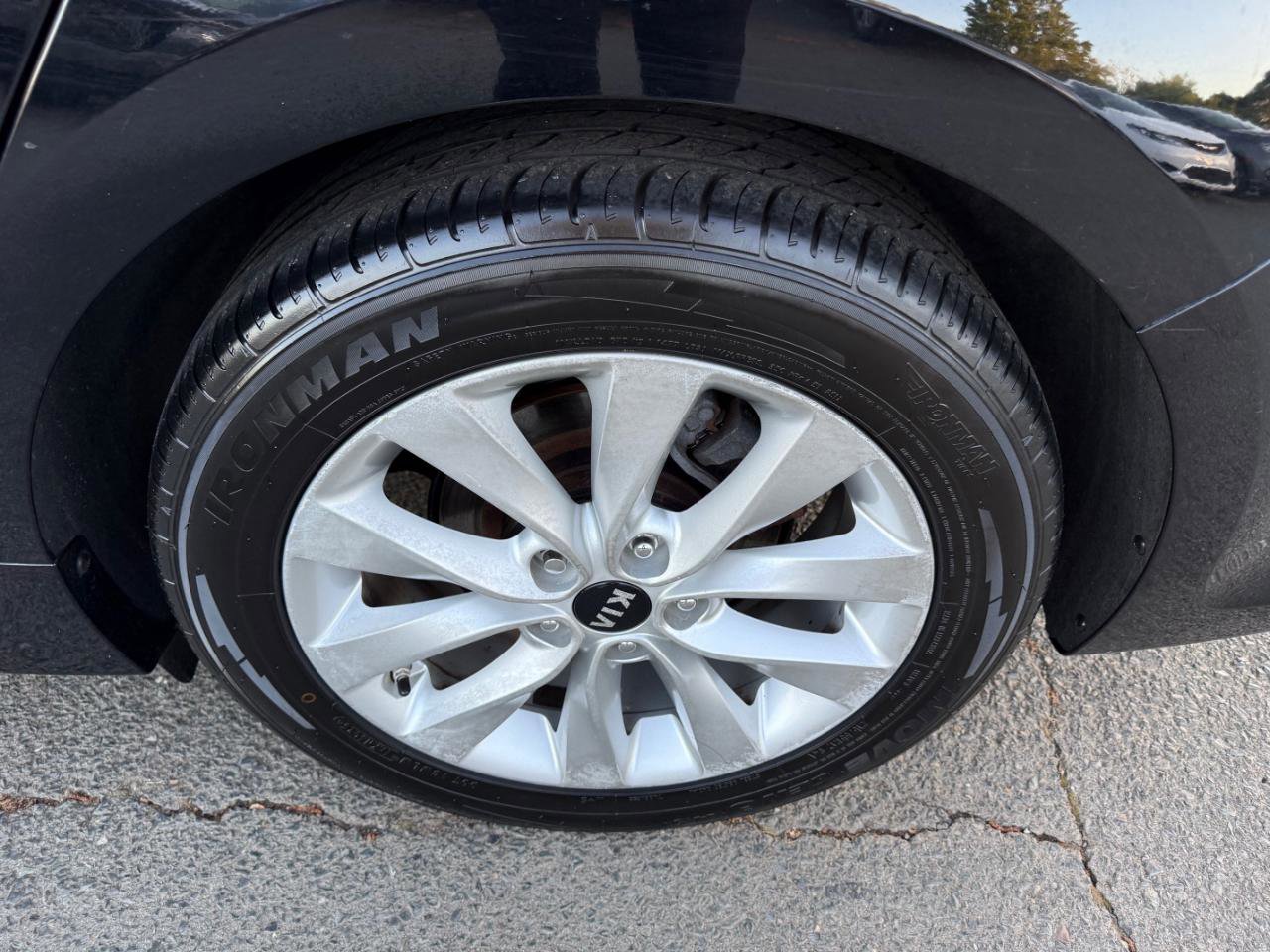 Used 2016 Kia Optima EX w/ Premium Package image 7