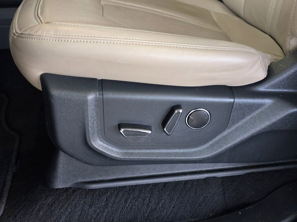 Used 2024 Ford Expedition Limited image 24