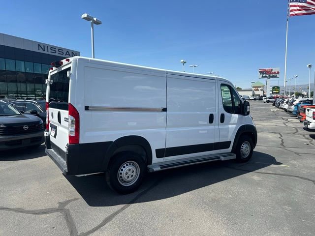 Used 2025 RAM ProMaster 2500 w/ U-Haul Equipment Group FWD image 12