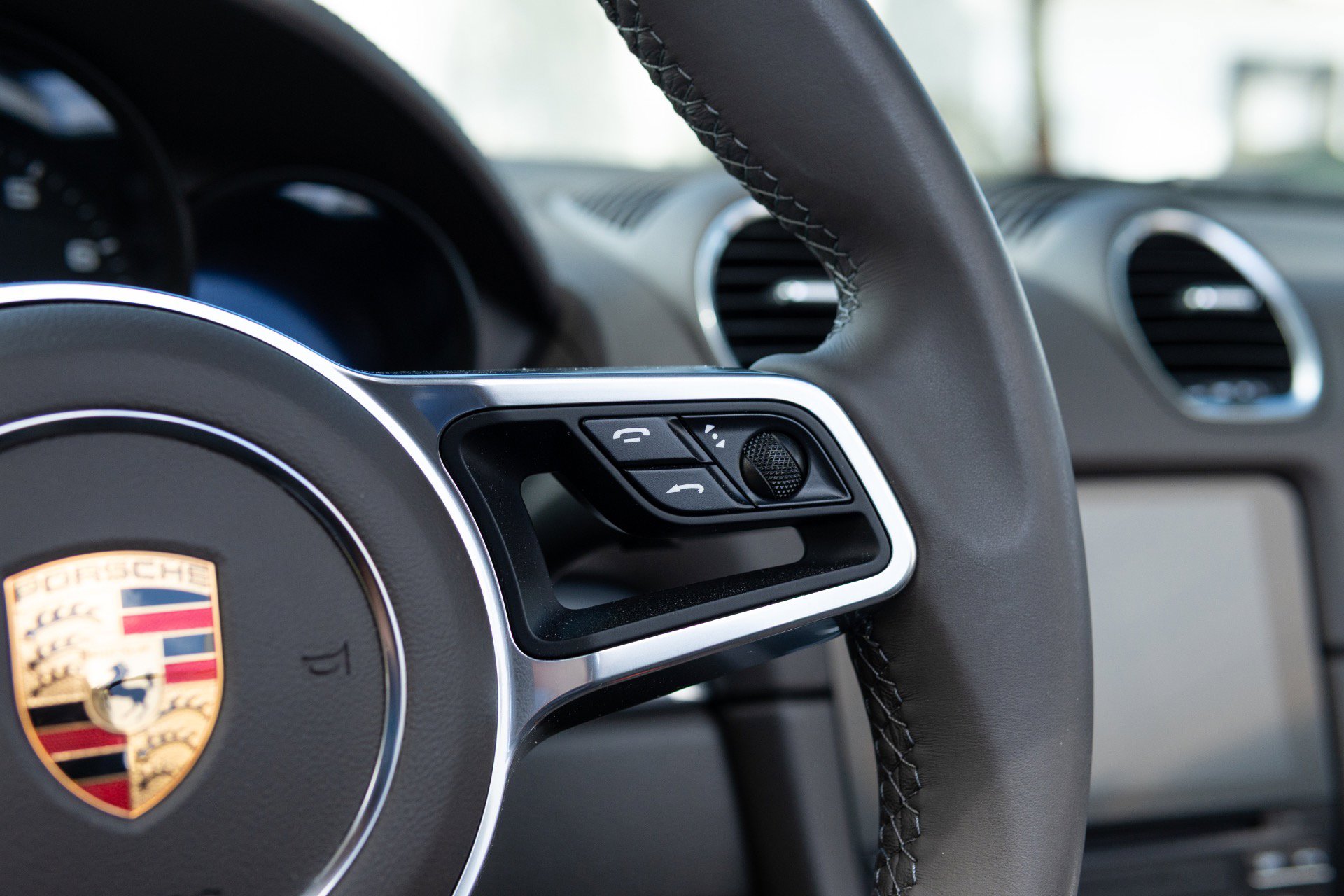 Used 2022 Porsche 718 Boxster image 35