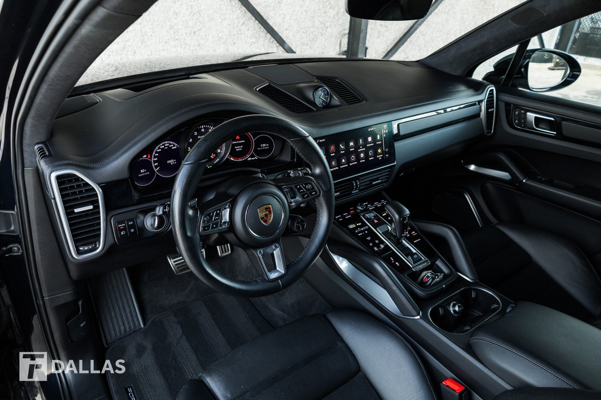 Used 2023 Porsche Cayenne Turbo S AWD/4WD image 22