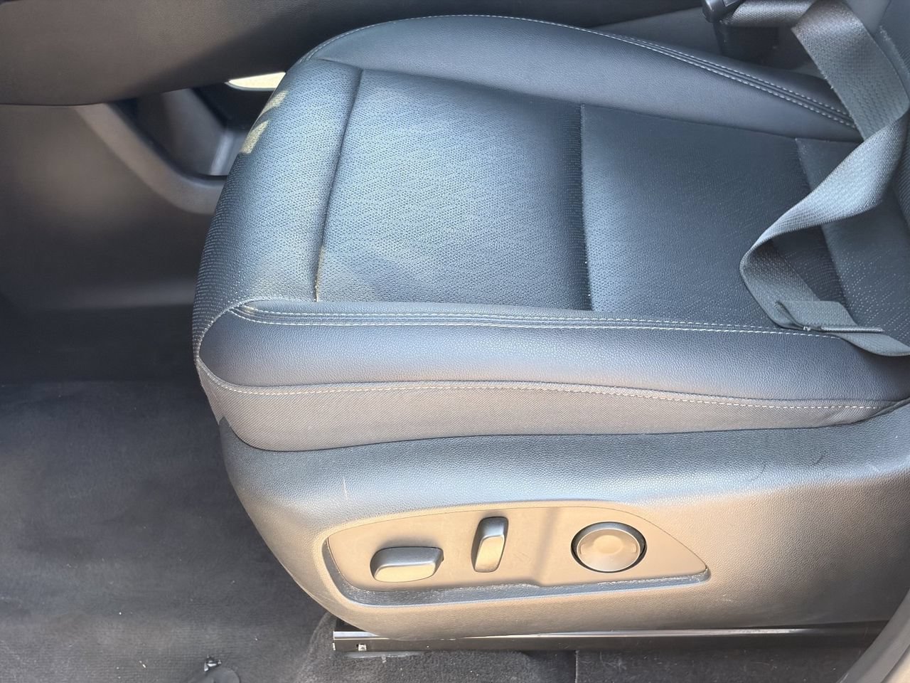 Used 2025 Chevrolet Equinox LT w/ Convenience Package II AWD/4WD image 20