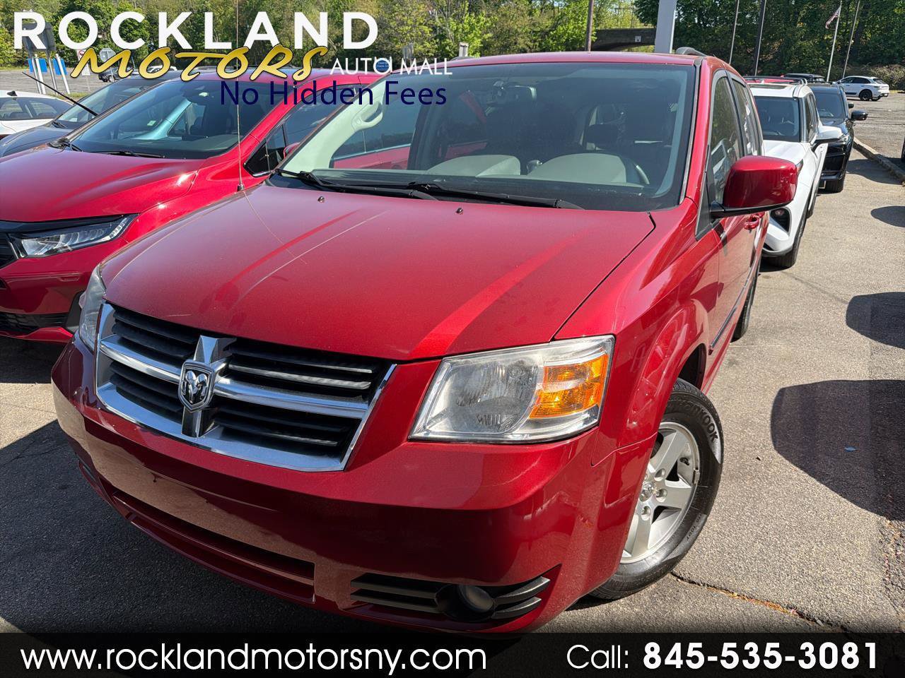 Used 2008 Dodge Grand Caravan SXT w/ Entertainment Group 2 FWD image 1