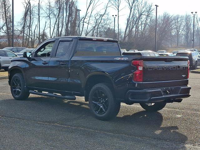 Certified 2025 Chevrolet Silverado 1500 Custom w/ Turbomax Blackout Package image 4