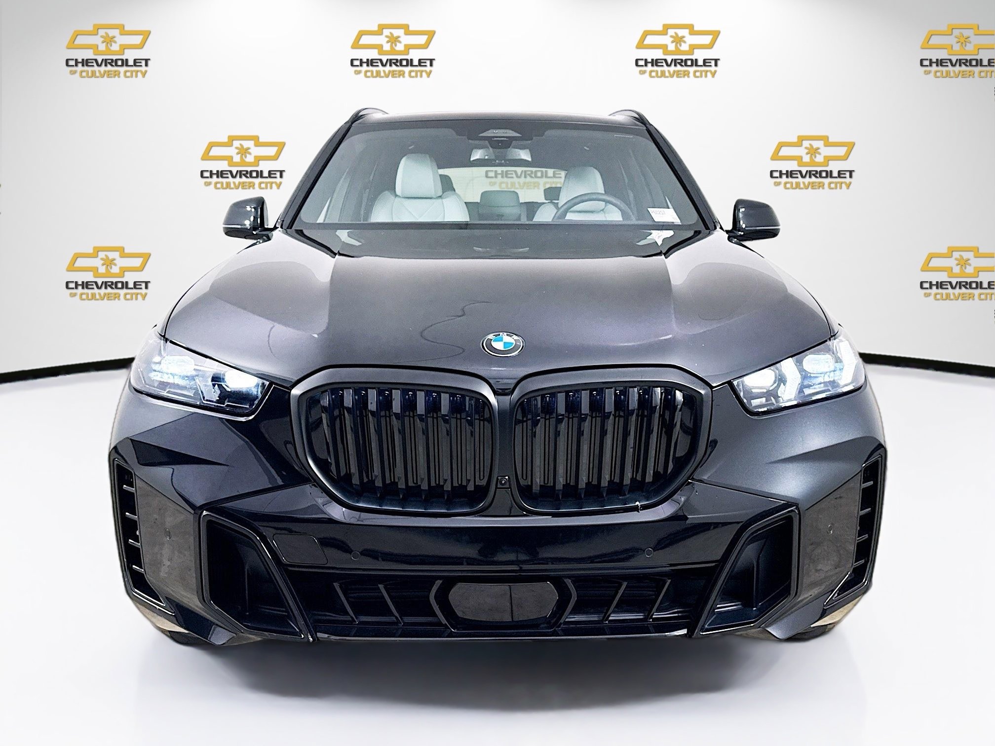 Used 2026 BMW X5 sDrive40i w/ M Sport Package RWD image 2