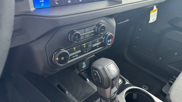 New 2025 Ford Bronco 4-Door image 28