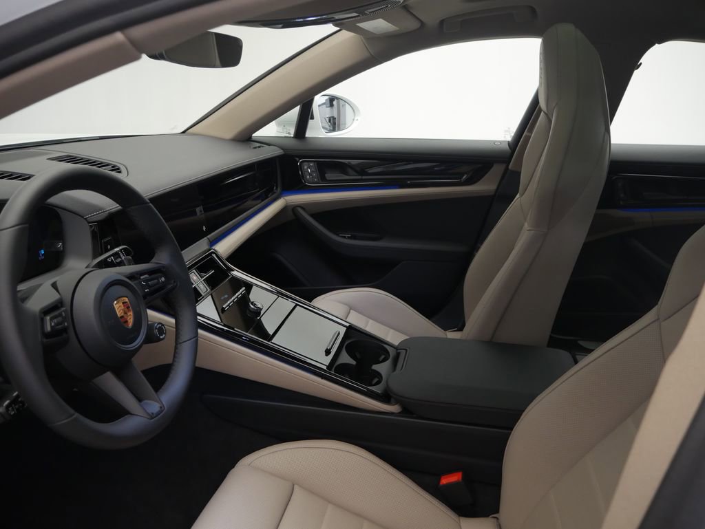 New 2026 Porsche Panamera RWD image 5