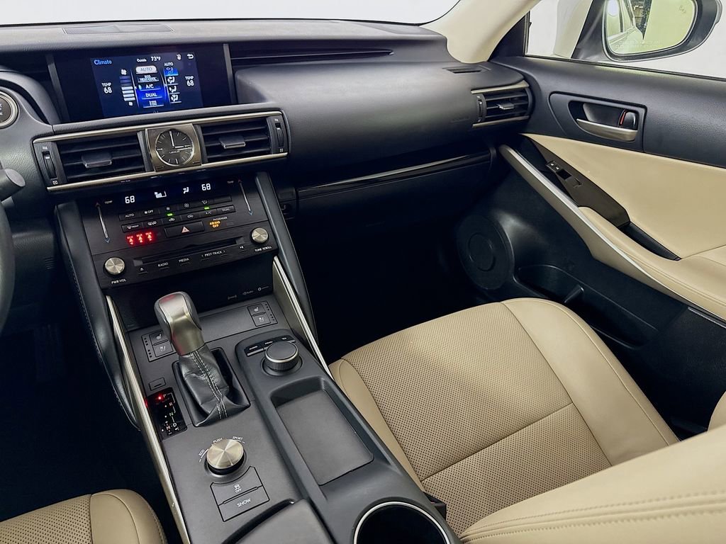 Used 2018 Lexus IS 300 w/ Premium Package image 25