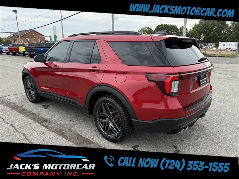 Used 2025 Ford Explorer ST AWD/4WD image 11