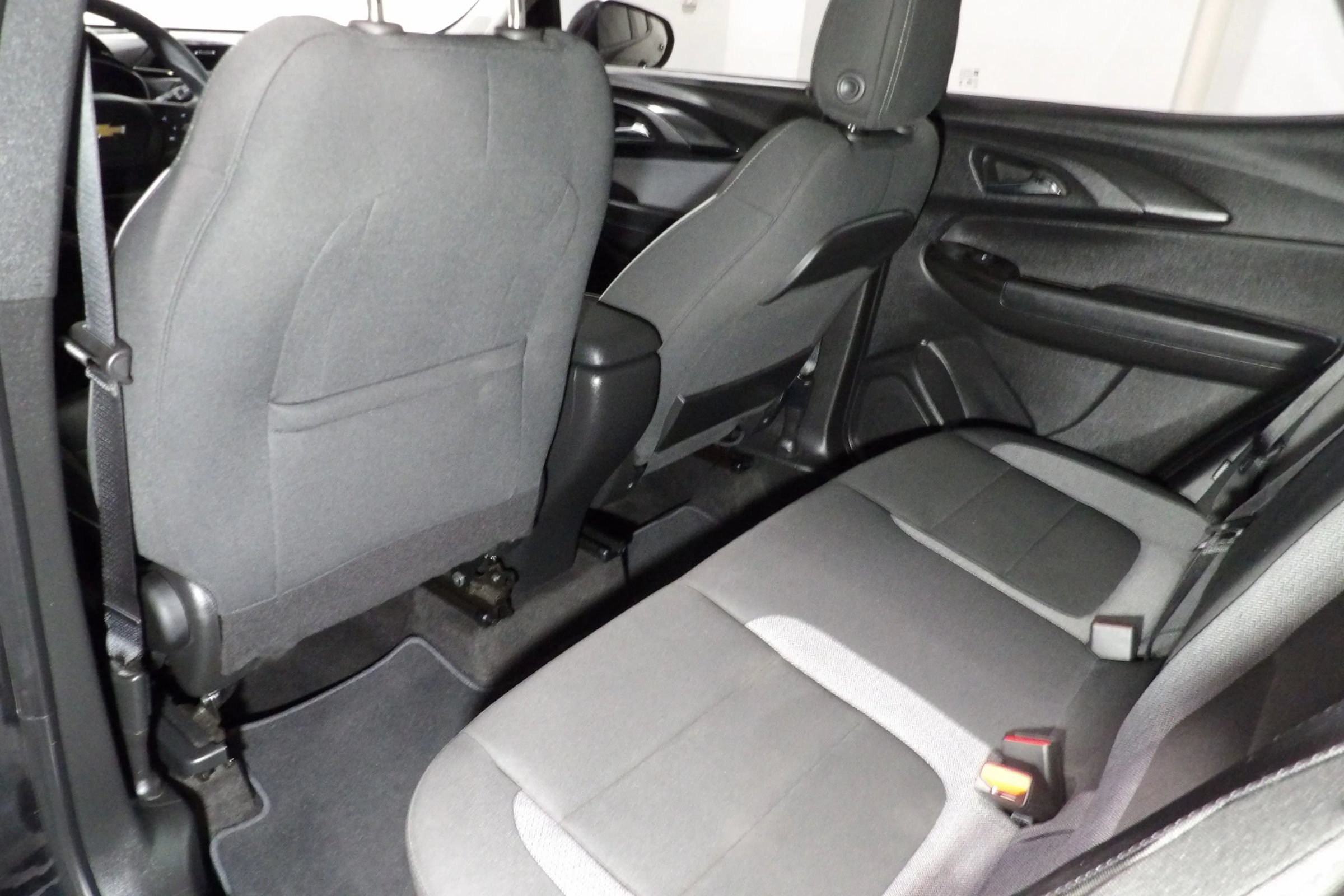 Used 2023 Chevrolet TrailBlazer LS FWD image 10