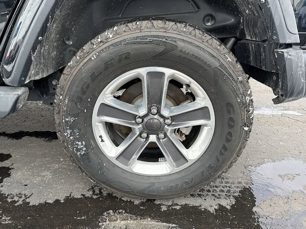 Used 2022 Jeep Wrangler Unlimited Sahara image 10