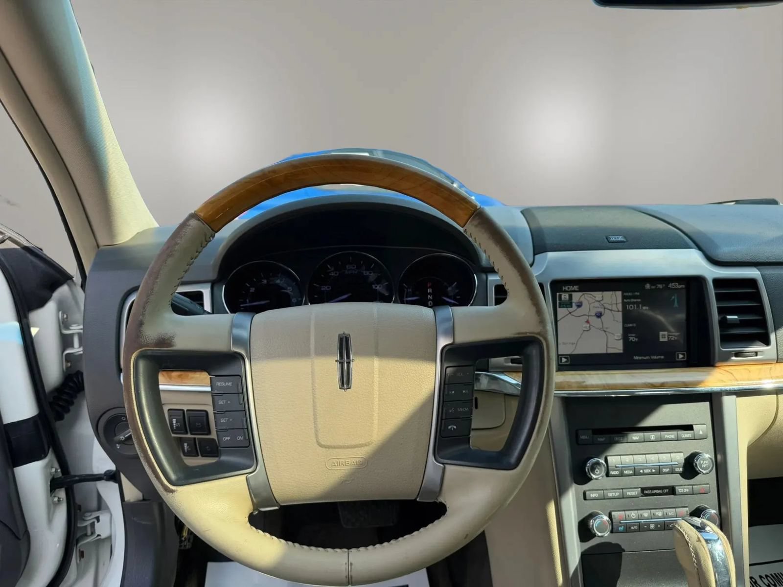 Used 2012 Lincoln MKZ FWD image 13