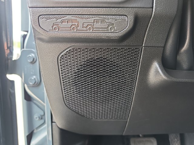 Used 2026 Jeep Wrangler Unlimited Rubicon AWD/4WD image 16