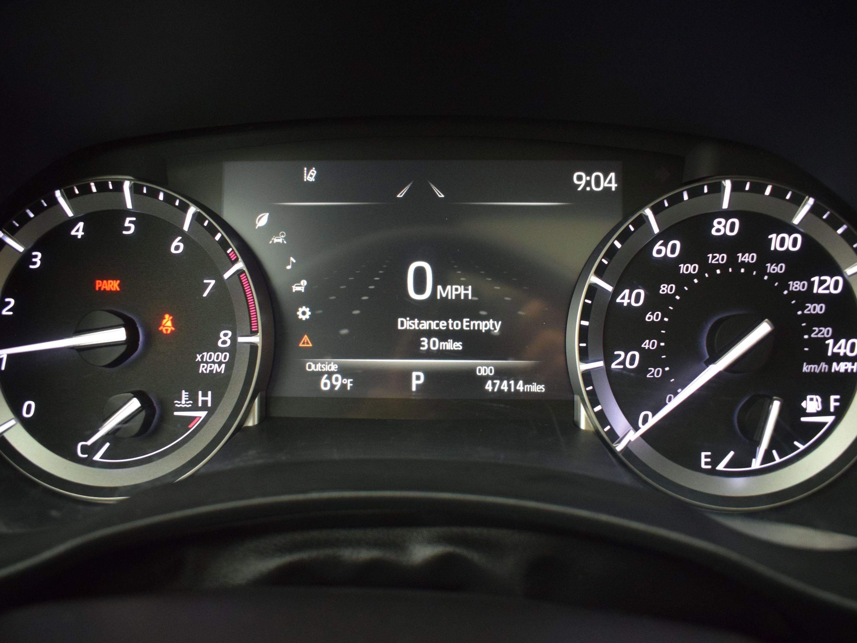 Used 2022 Toyota Highlander XLE AWD/4WD image 19