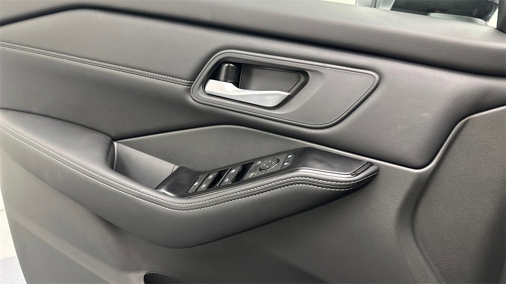 New 2026 Nissan Rogue SV w/ SV Premium Package image 19