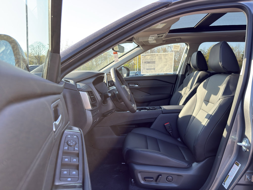 New 2026 Nissan Rogue SV AWD/4WD image 11