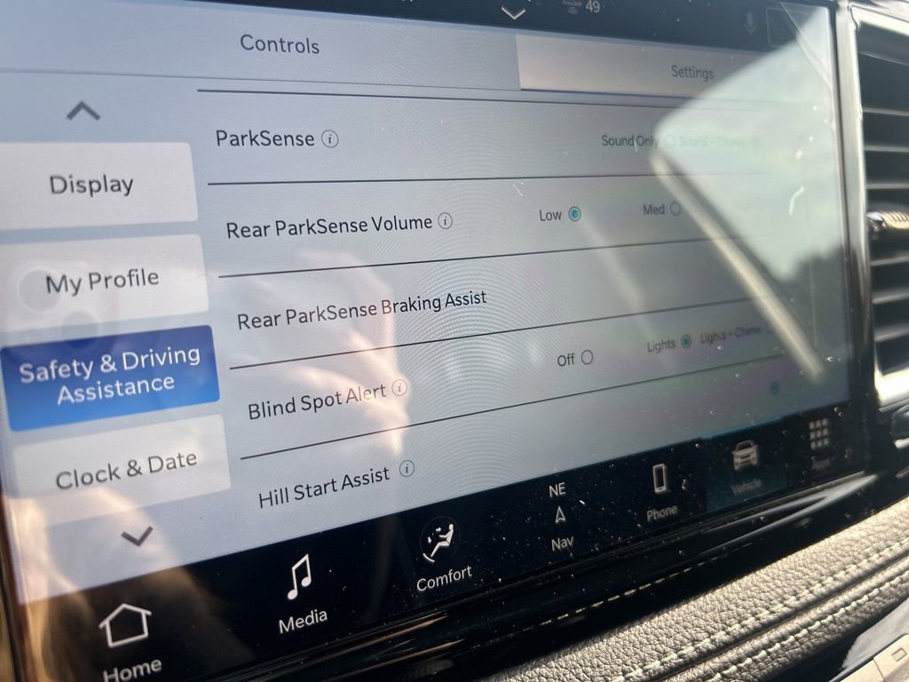 New 2026 Chrysler Pacifica Limited w/ S Appearance Package image 42