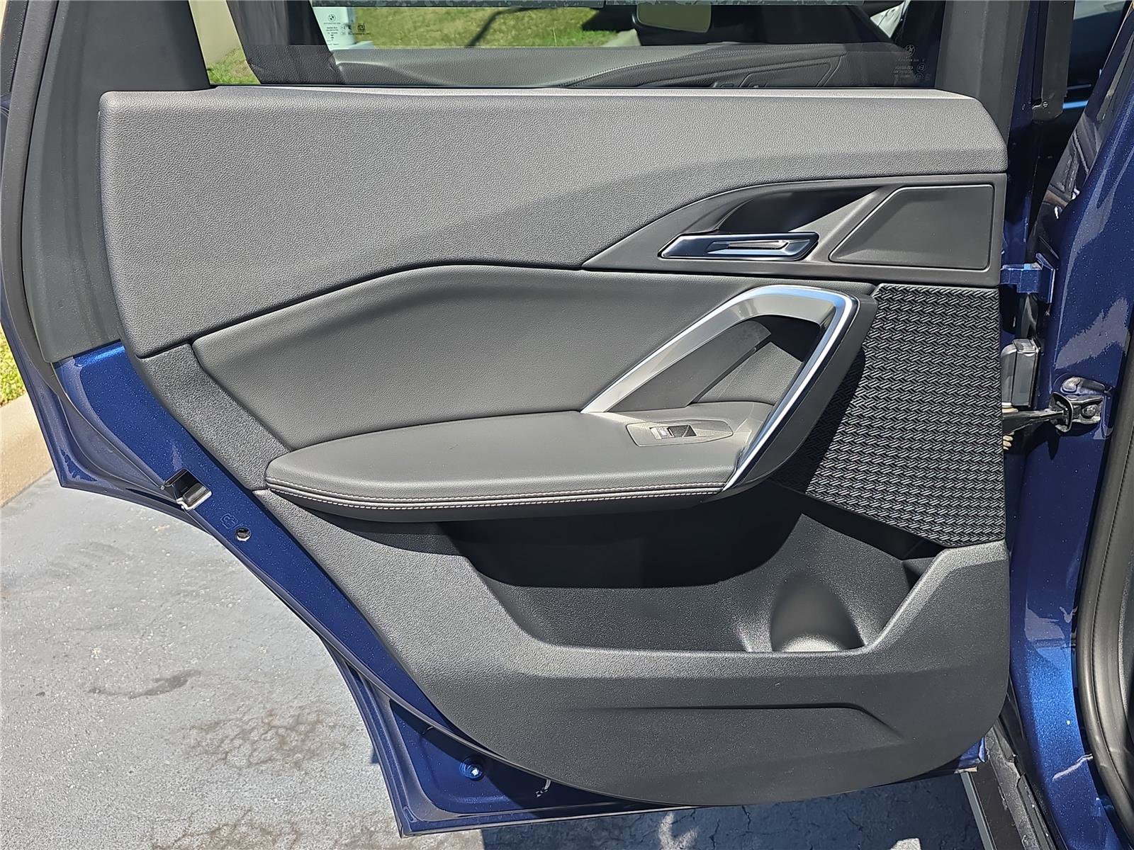 Used 2025 BMW X1 xDrive28i image 11