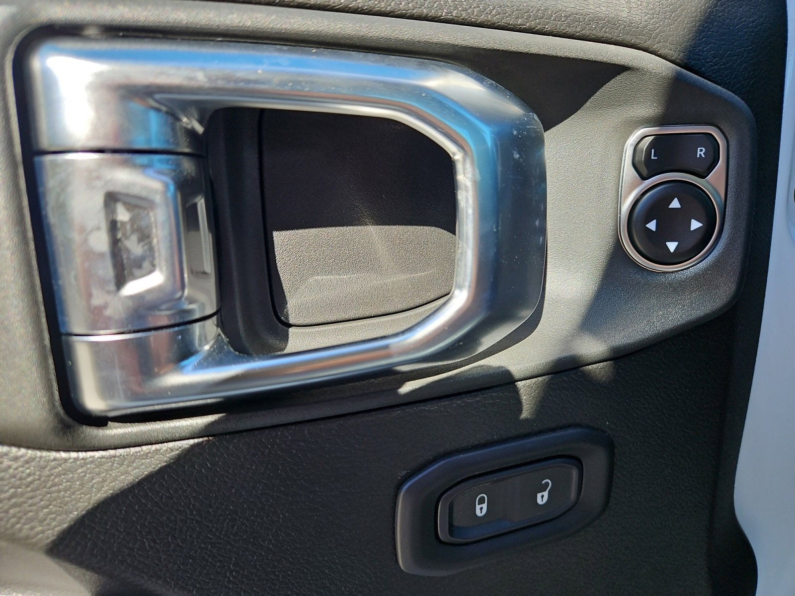 New 2026 Jeep Wrangler Sport S image 21