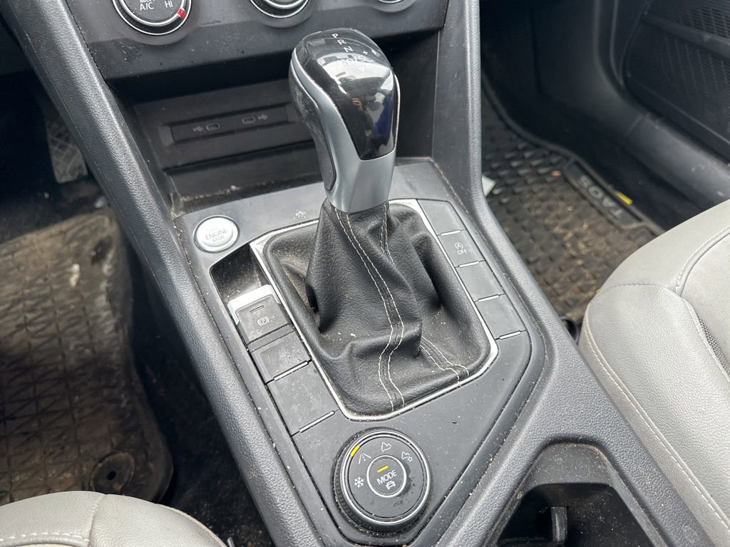 Used 2022 Volkswagen Taos SE image 25