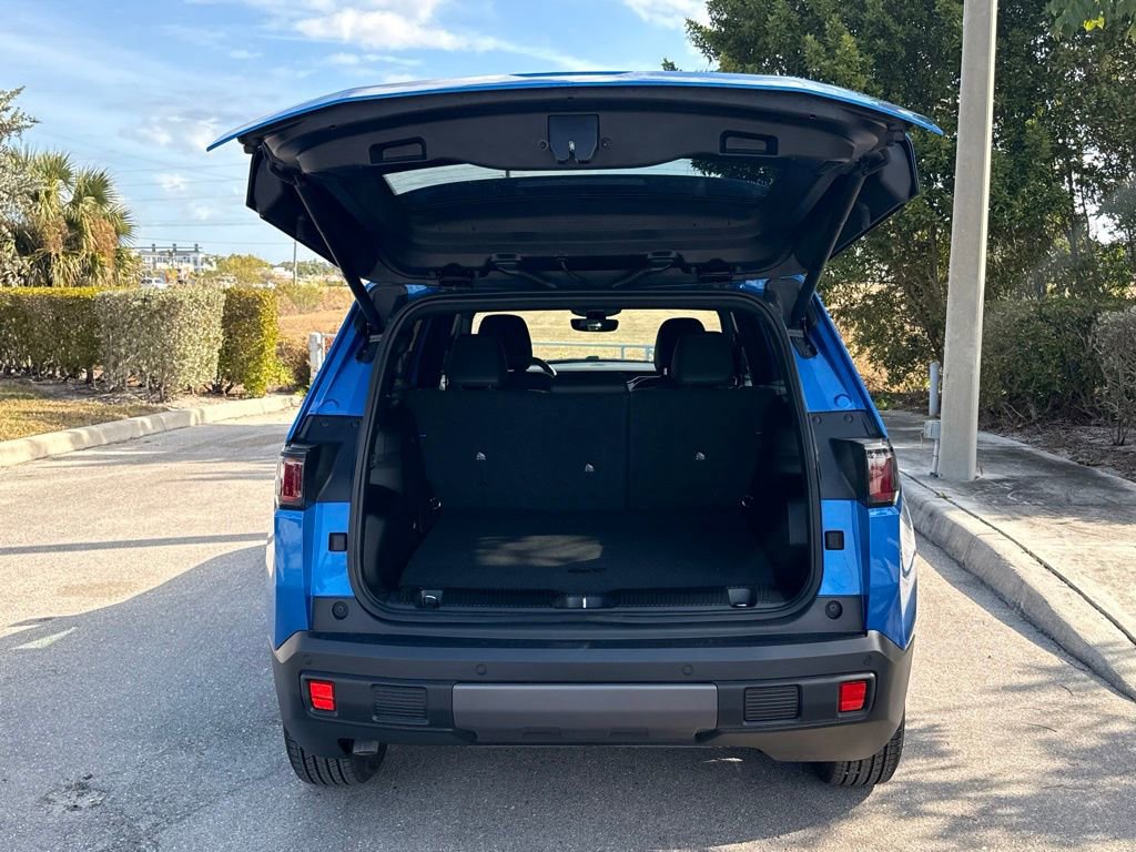 New 2026 Jeep Cherokee Limited image 38