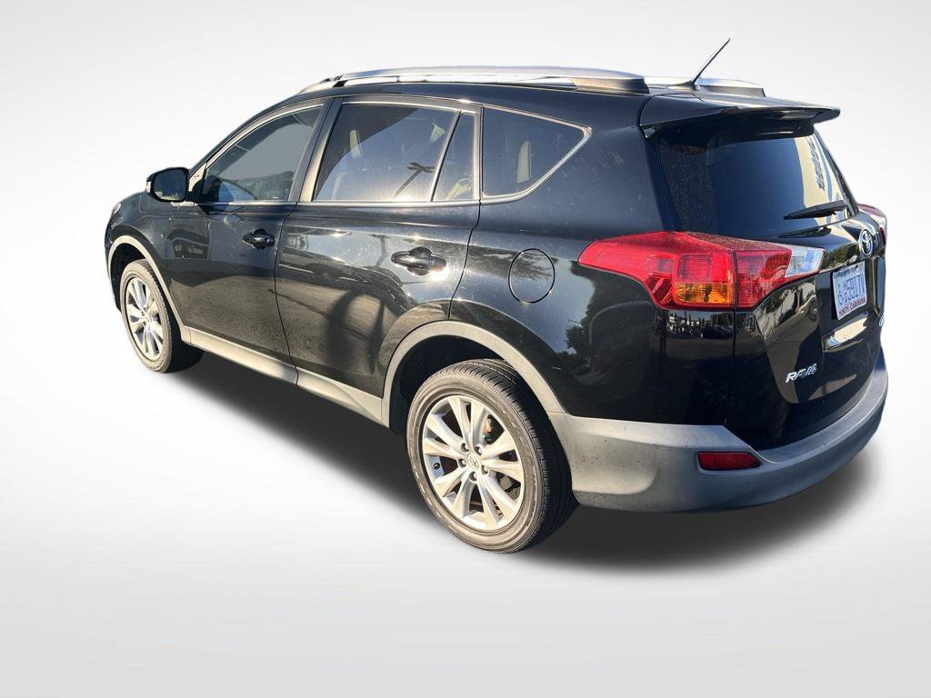 Used 2014 Toyota RAV4 Limited w/ Technology Package FWD image 5
