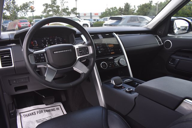 Used 2024 Land Rover Discovery S AWD/4WD image 21