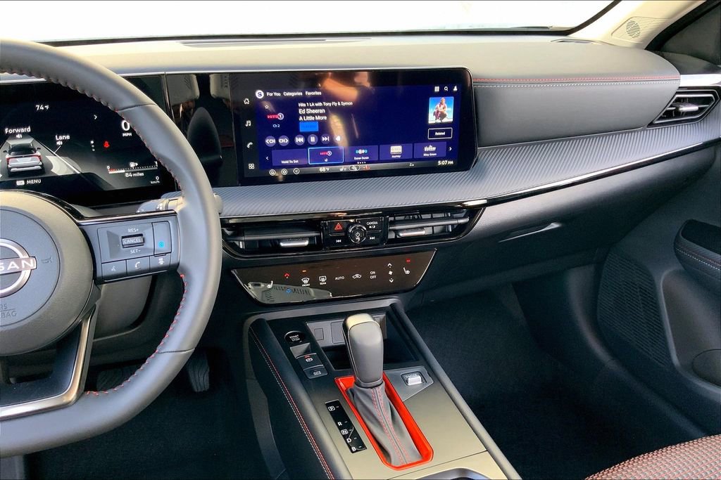 New 2026 Nissan Kicks SR w/ Cold Weather Package image 6