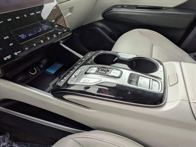 Used 2022 Hyundai Tucson Limited image 16