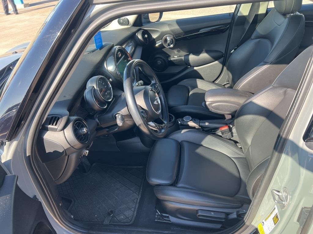 Used 2018 MINI Cooper S image 16