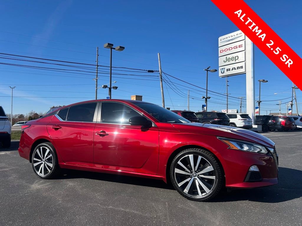 Used 2020 Nissan Altima 2.5 SR w/ Premium Package image 1