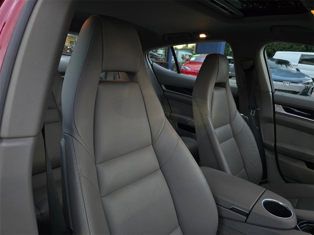 Used 2011 Porsche Panamera 4 image 14