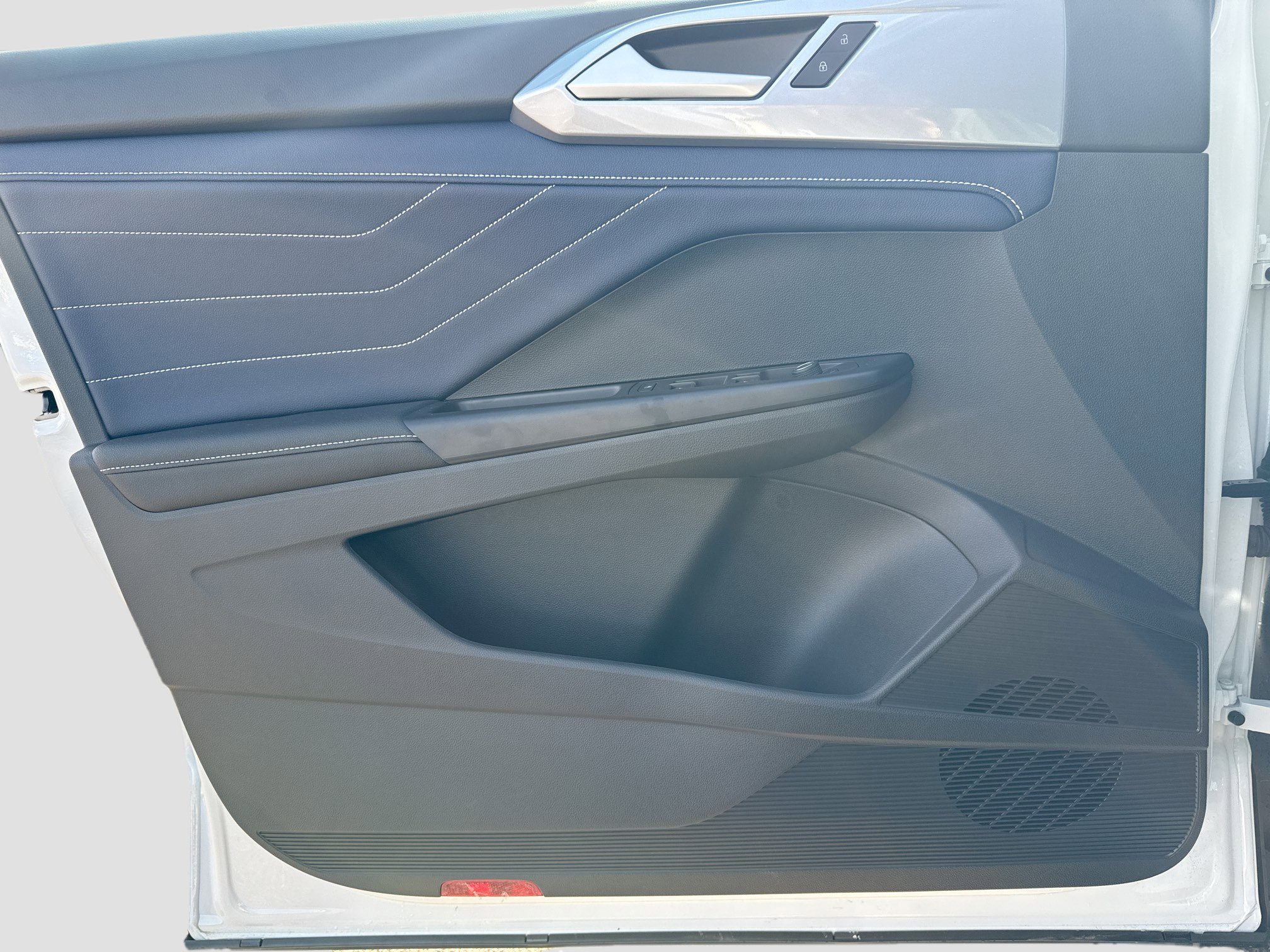 New 2026 Volkswagen Taos SEL AWD/4WD image 21