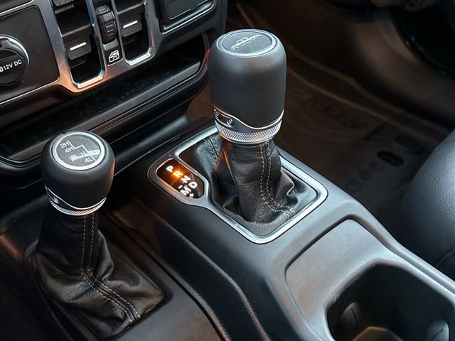 Used 2025 Jeep Gladiator Mojave AWD/4WD image 27