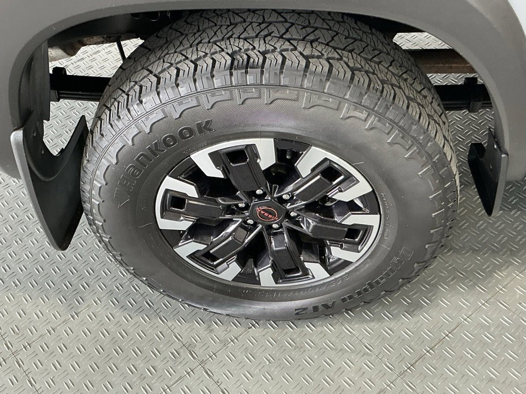 Used 2023 Nissan Frontier PRO-4X w/ Pro Convenience Package image 31