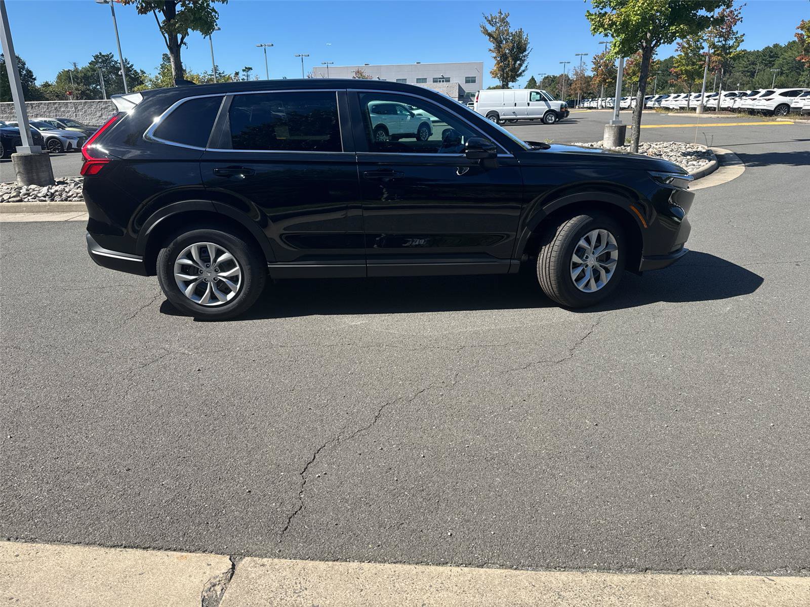 New 2027 Honda CR-V LX image 8