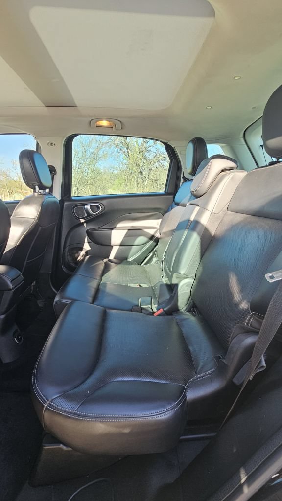 Used 2018 FIAT 500L Lounge FWD image 7