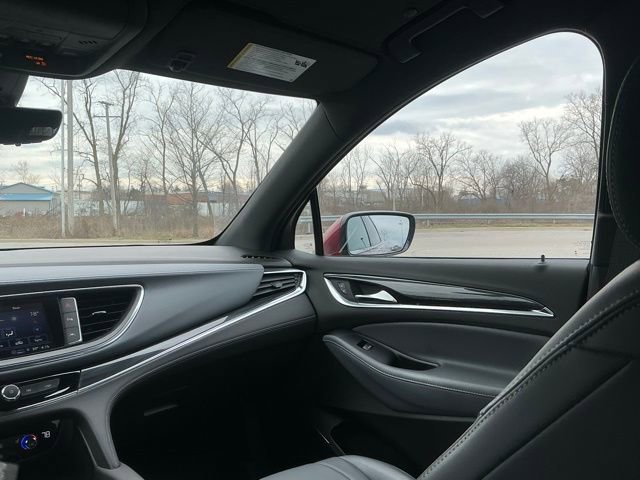 Used 2024 Buick Enclave Essence w/ Experience Buick Package image 28