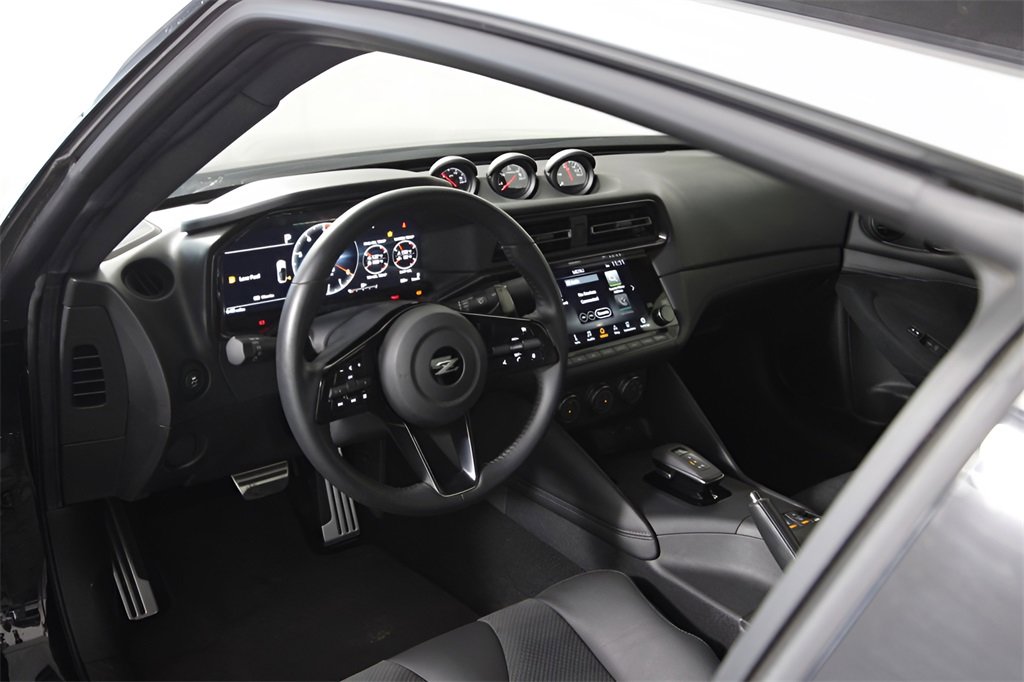 Used 2025 Nissan Z Performance w/ Floor Mat Package image 17