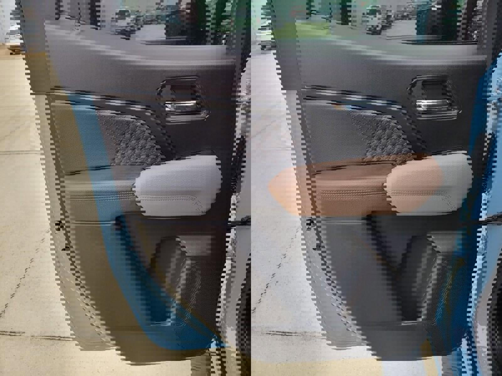 New 2026 GMC Canyon Denali image 27