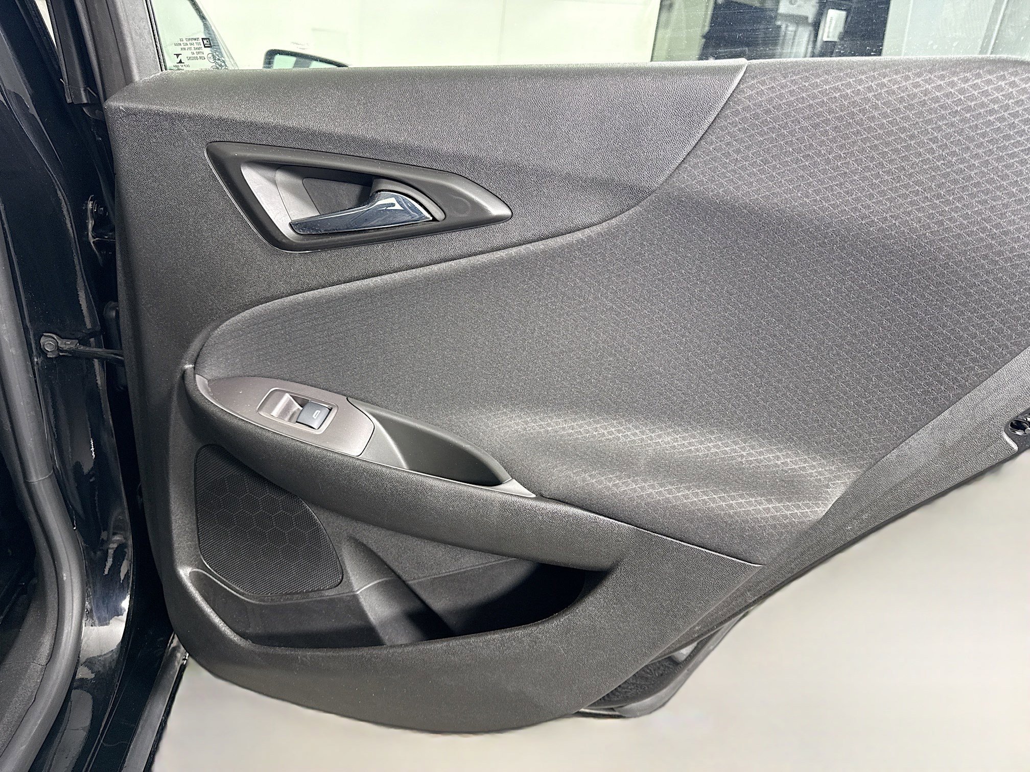 Used 2023 Chevrolet Malibu LS FWD image 28