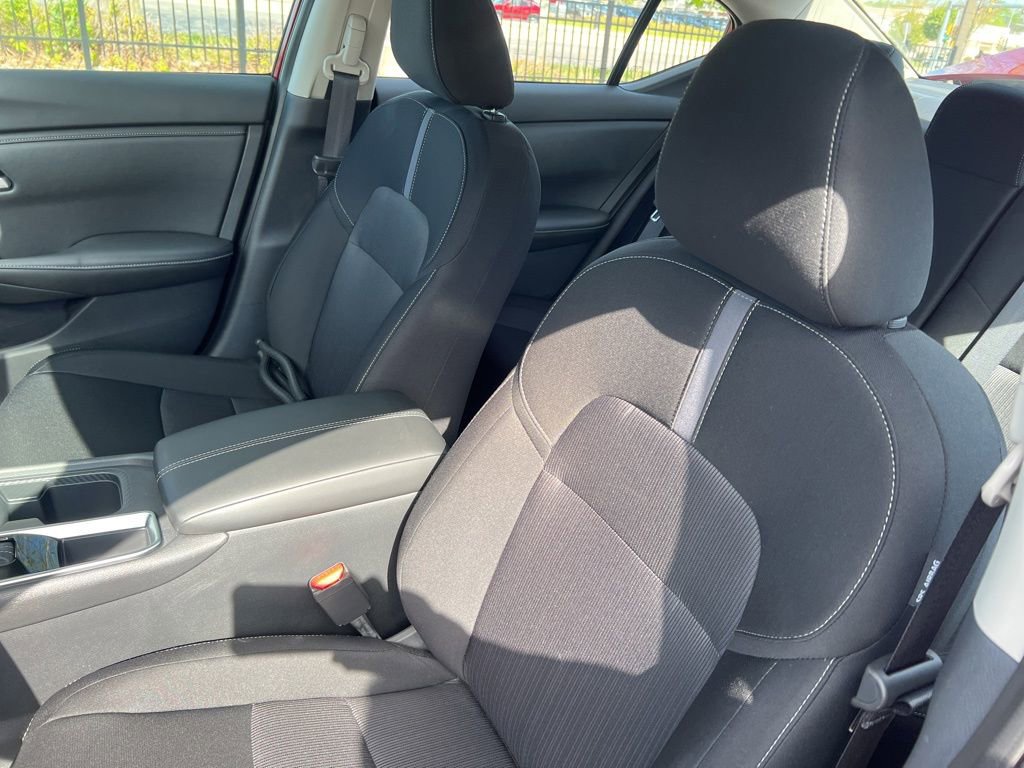 Certified 2024 Nissan Sentra SV w/ All-Weather Package FWD image 5