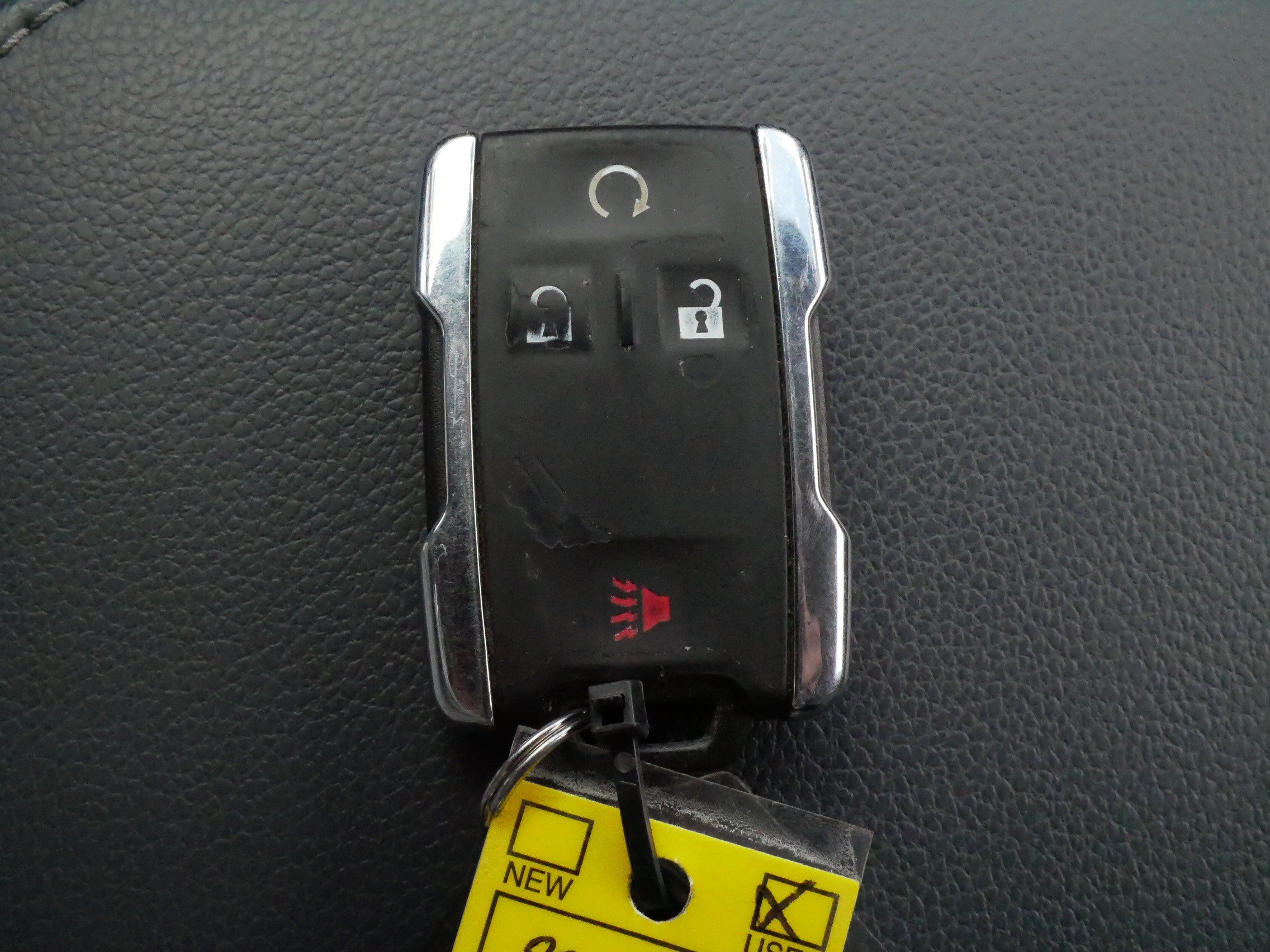 Used 2021 Chevrolet Colorado Z71 w/ Safety Package AWD/4WD image 32